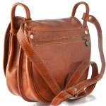 Półokrągła torebka listonoszka ze skóry saddle bag