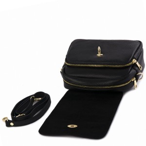 Skórzana torebka- dwie osobne komory zapinane na zamki