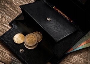 Wygodna kieszonka na bilon