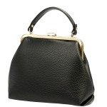 Czarna skórzana torebka kuferek złote zapięcie