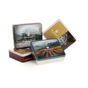 Pakowany w metalowe pudełko