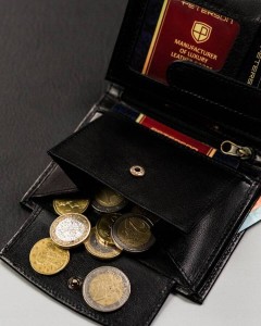 Wygodna kieszonka na bilon