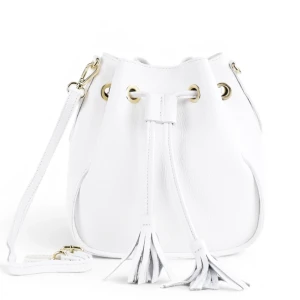 wloska-torebka-skorzana-bucket-bag-na-ramie.webp