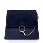 Granatowa Skórzana listonoszka z łańcuszkiem -chloe