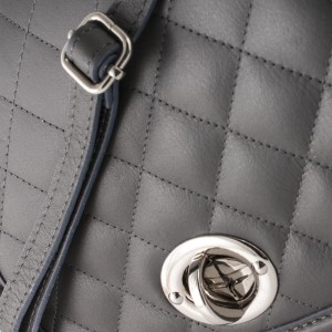 Włoska Pikowana Torebka skórzana Listonoszka 