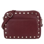 Brązowa skórzana torebka z ćwiekami - listonoszka