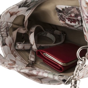 worek skórzany z motywem kwiatowym