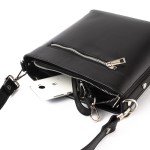 Skórzana torebka na ramię - wnętrze                                     (na zdjęciu w kolorze czarnym)