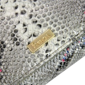 Skórzany portfel damski - wężowy wzór