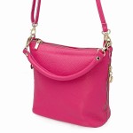 Mała listonoszka ze skóry w kolorze fuksjowym