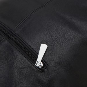 Praktyczna kieszonka na suwak z tyłu torebki