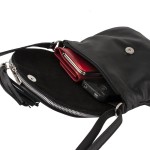 Skórzana torebka z klapką - czarna